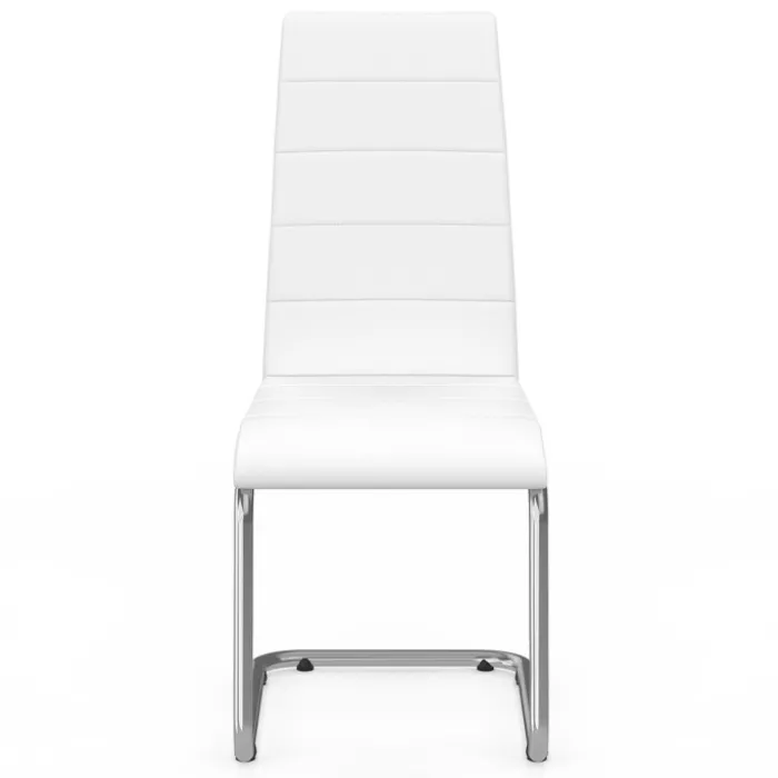 Chaises blanches de salle à manger