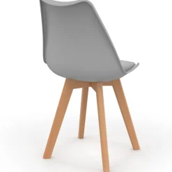 Chaises scandinaves mix color blanc, gris clair et patchworks