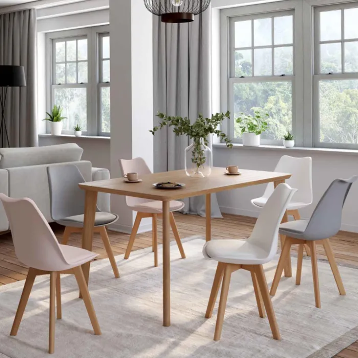 Chaises scandinaves rose pastel, gris, blanc avec coussin