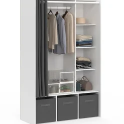 Dressing penderie blanc avec rideaux gris