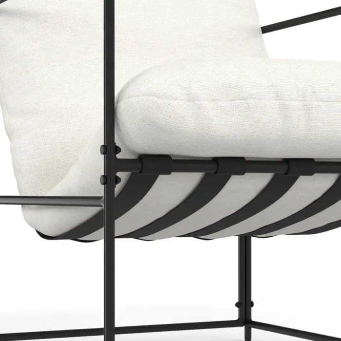 Fauteuil rembourré structure métal et coussin blanc