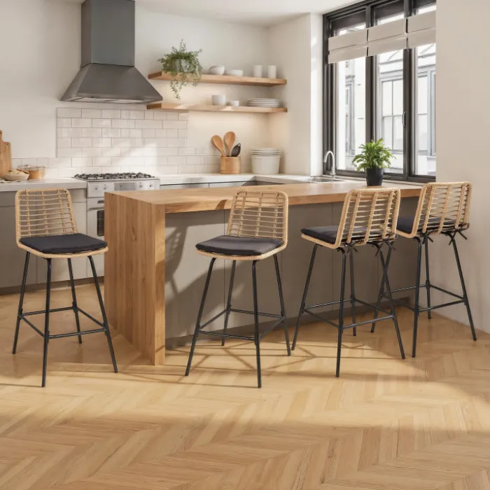 Lot de 4 tabourets de bar effet rotin pied métal noir