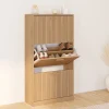 Meuble à chaussures 18 paires 3 portes tasseau bois coloris chêne