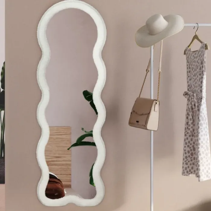 Miroir vague en tissu bouclette crème 150 x 50 cm