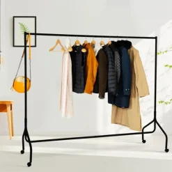 Portant à vêtements métal noir sur roulettes