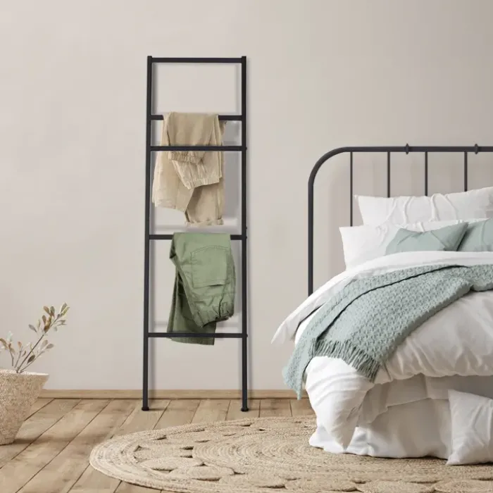 Porte-serviettes échelle pour salle de bain en métal noir