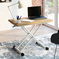 Table basse relevable en table à manger industrielle avec plateau façon hêtre