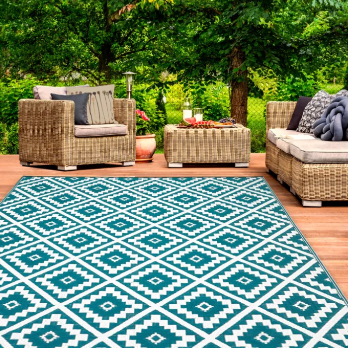 Tapis extérieur bleu canard motifs géométriques 180 x 280 cm