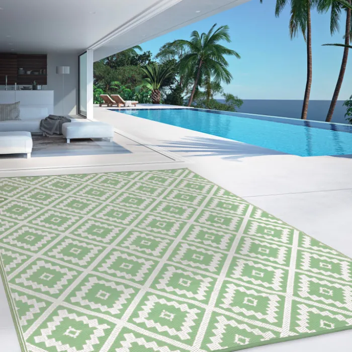 Tapis extérieur vert sauge et blanc motifs géométriques 180 x 280 cm
