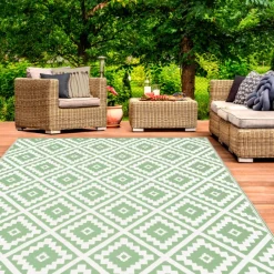 Tapis vert sauge pour terrasse et extérieur